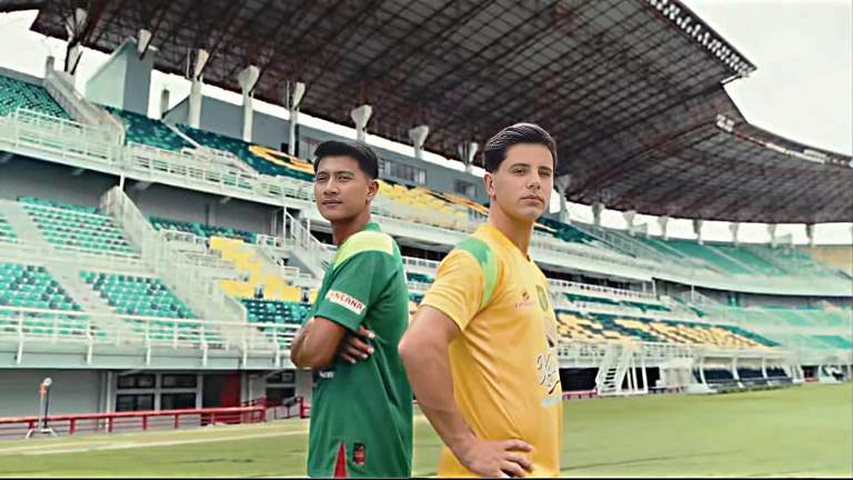 Persebaya Luncurkan Jersey Baru untuk Kompetisi Super League 2025/2026: Sematkan Lambang Daun Semanggi