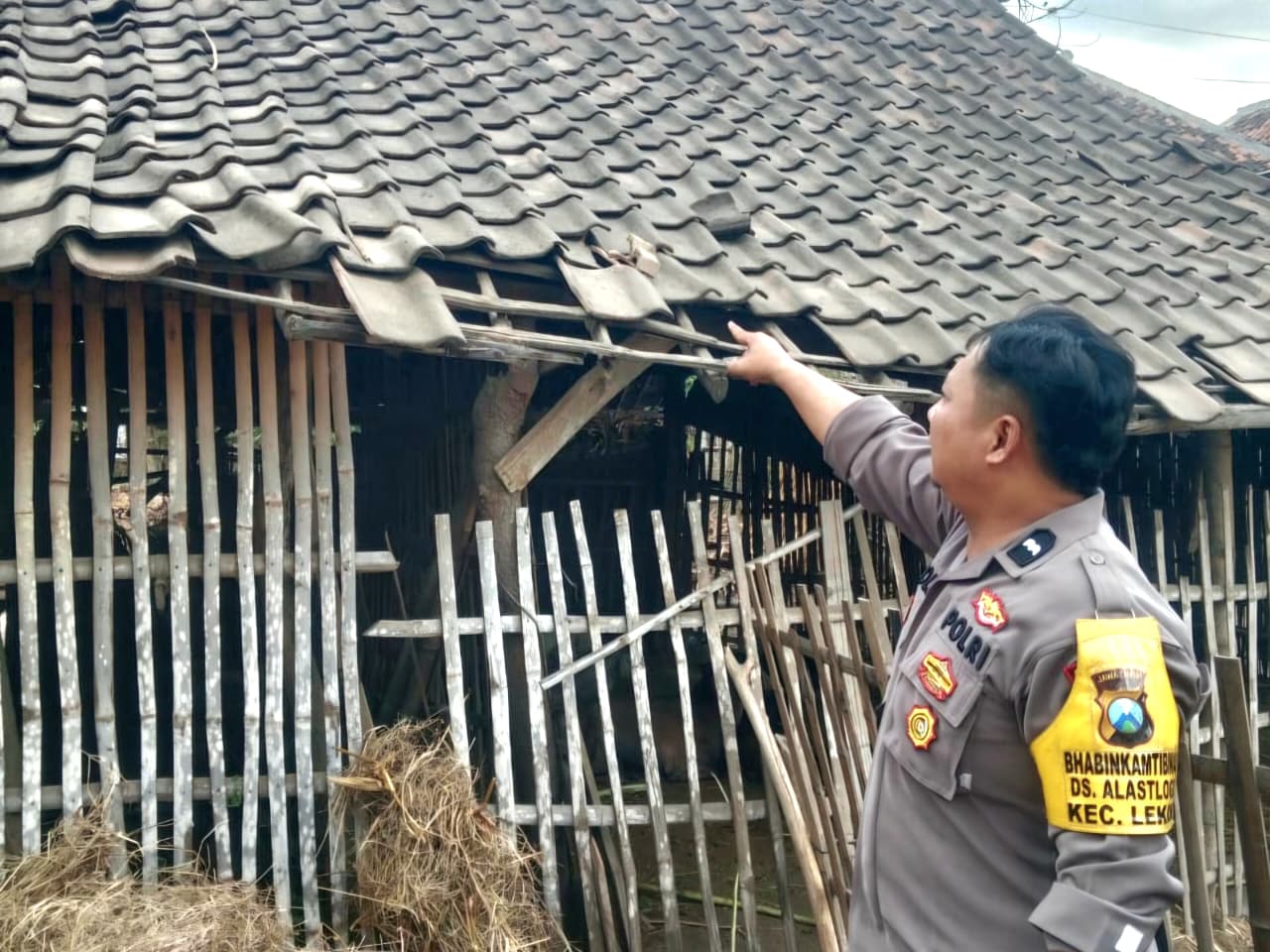 Empat Rumah Warga Alastlogo Terkena Peluru Nyasar