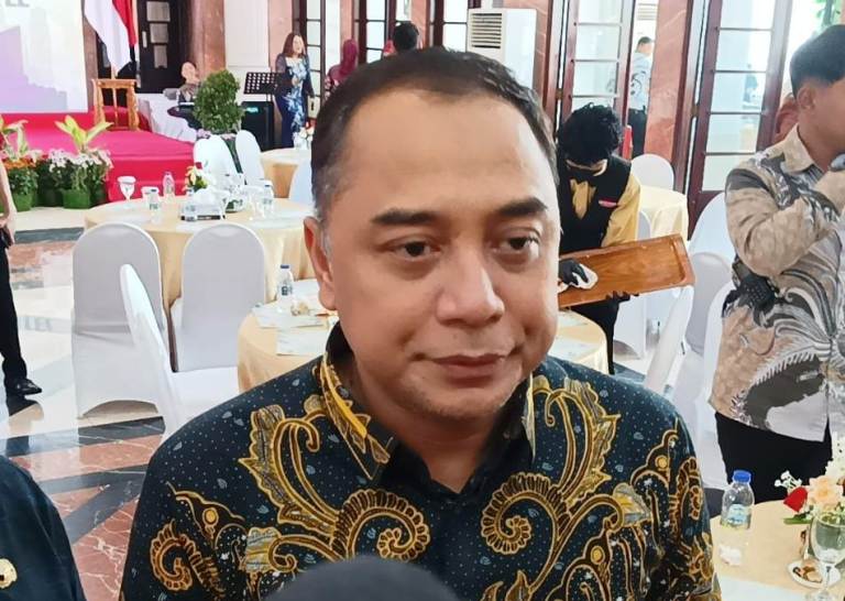 Bersih-Bersih BUMD Surabaya, Eri Cahyadi Minta Dirut PD Pasar Surya Lapor Kejari