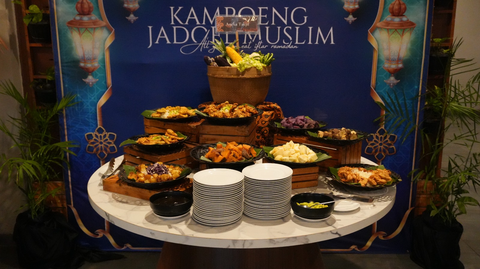 BESS Mansion Hotel Surabaya Hadirkan 'Kampoeng Jadoel Muslim', Buka Puasa dengan View Sunset