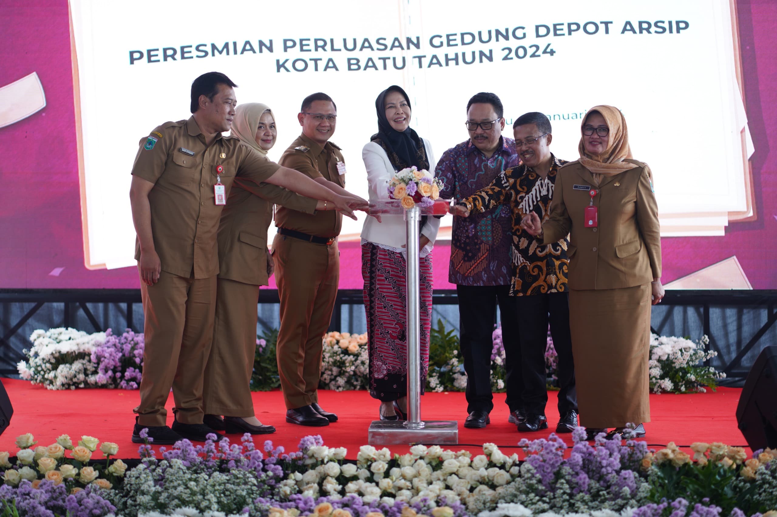 Pj Wali Kota Batu Resmikan Gedung Depot Arsip