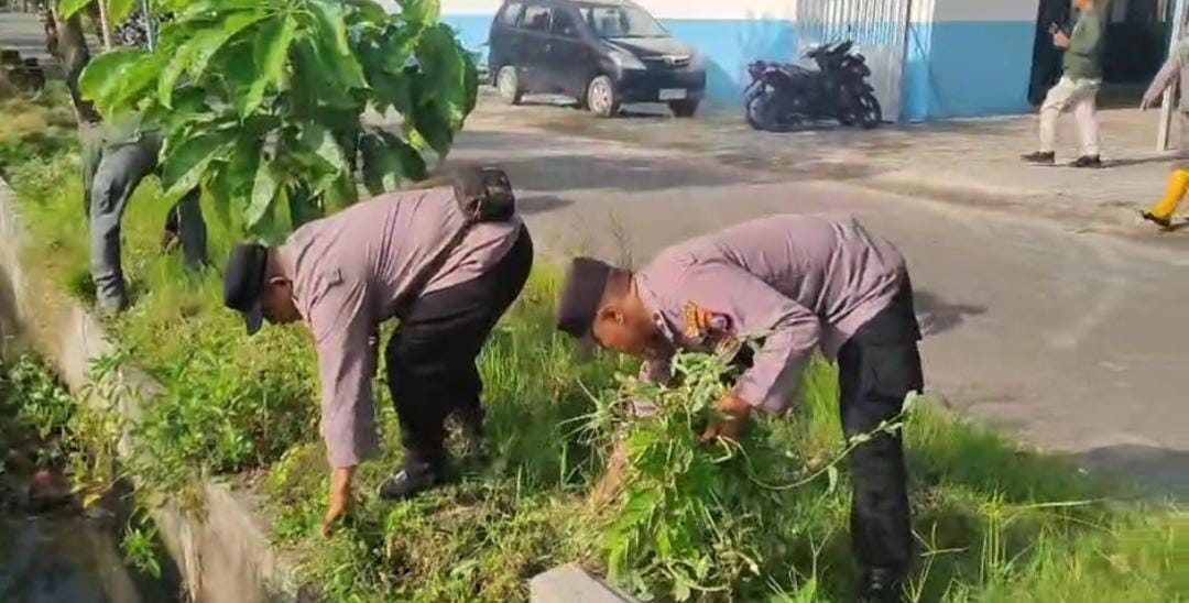 Antisipasi Banjir, Tiga Pilar Kalitidu Kompak Gelar Karya Bakti Bersihkan Gorong-gorong