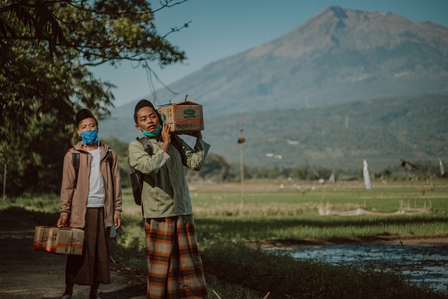 Lebih dari Secangkir Kopi, Lirik Lagu Taragak Pulang dengan Tradisi Mudik Mengharukan