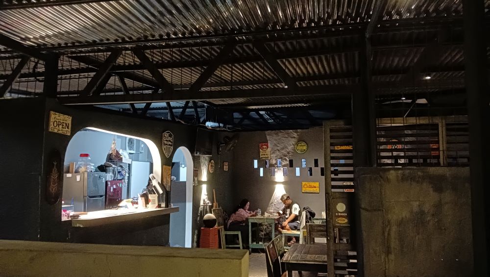 Hidden Gem di Ketintang Surabaya, Gudang Rempah  Cafe yang Cocok untuk Mahasiswa