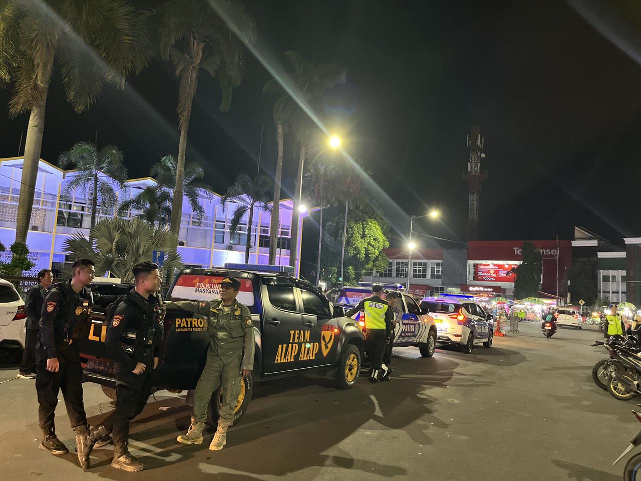 Jaga Kekhusyukan Ramadan, Polres Jember Hadirkan Patroli Sahur yang Hangat