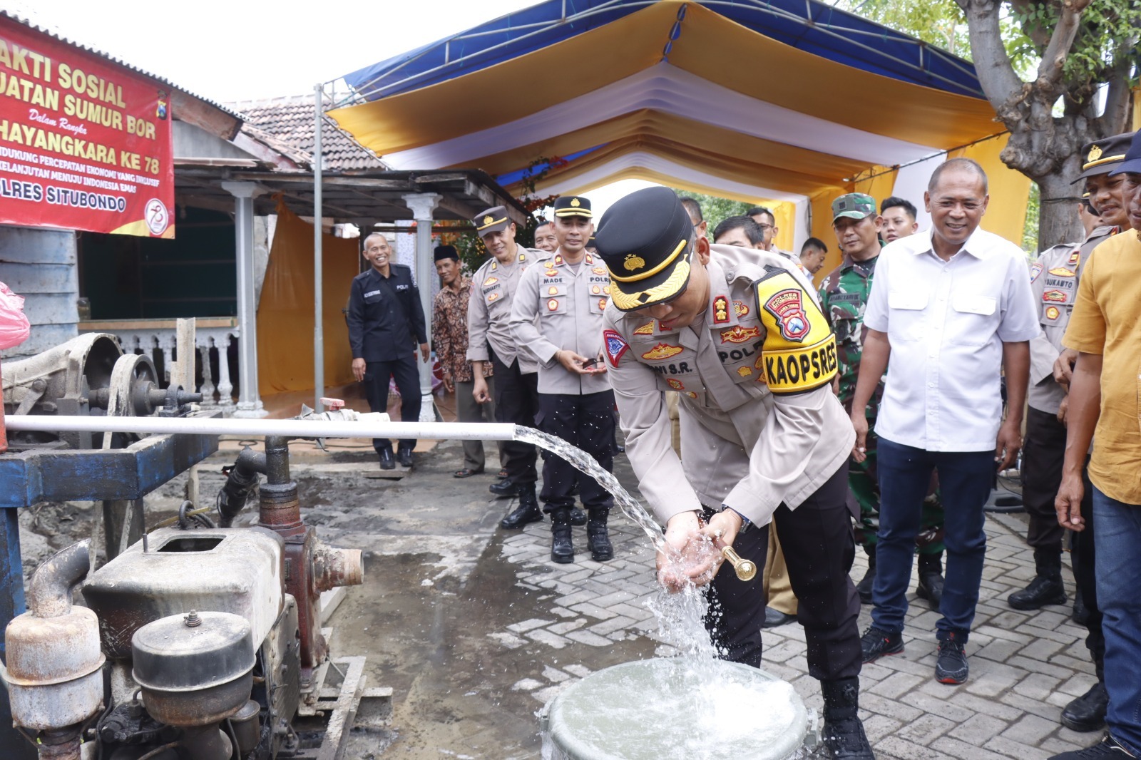 Polres Situbondo Bangun Sumur, Suplai Air Bersih untuk 500 Kepala Keluarga di Desa Tanjung Pecinan