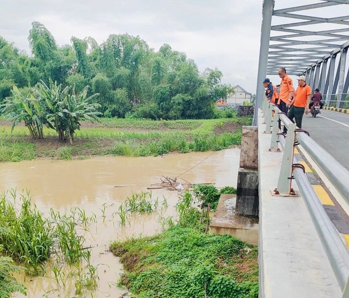 Upaya Mitigasi Banjir, BPBD Gresik Pantau Kali Lamong