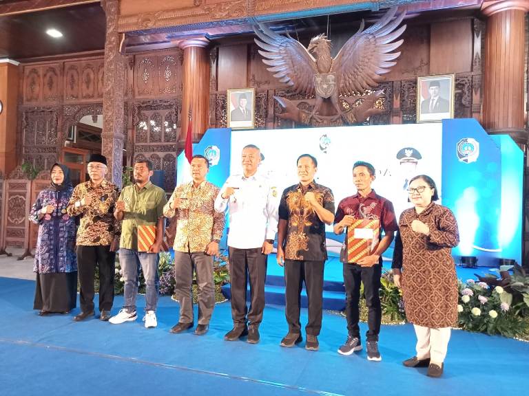 Bupati Gatut Sunu Luncurkan Gerdu Kalimasada untuk Permudah Layanan Adminduk Gratis di Tulungagung