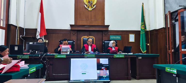 Ditinggal Tahajud, 3 Tabung Elpiji Melon Warung Soto Daging Amblas