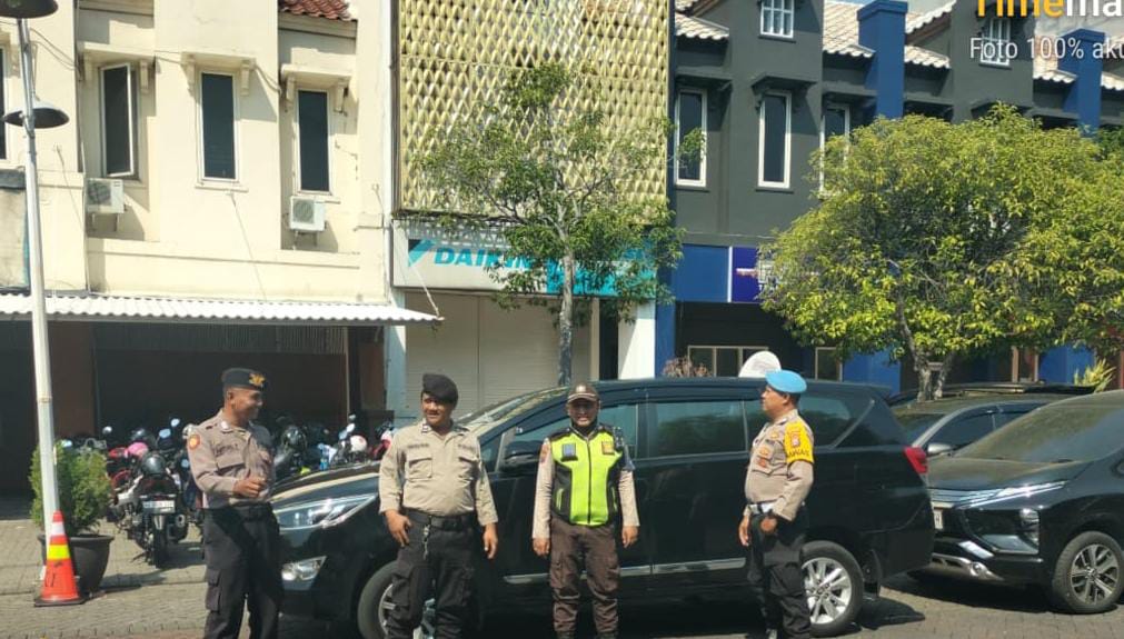 Polsek Lakarsantri Tingkatkan Patroli Presisi, Jamin Keamanan GKI Citraland
