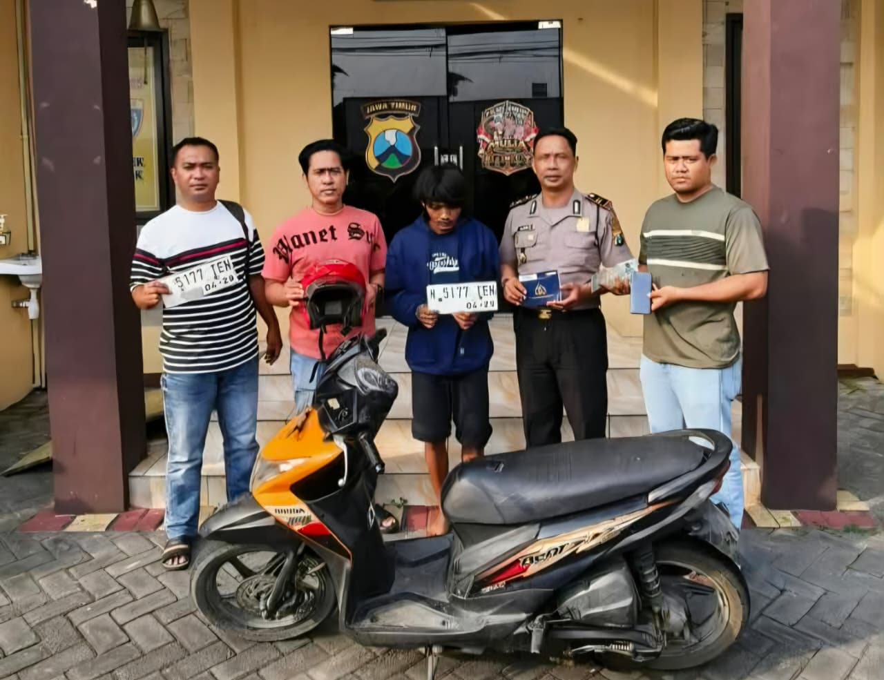 Remaja Jombang Gasak Motor Pemudik yang Tertidur di Musala