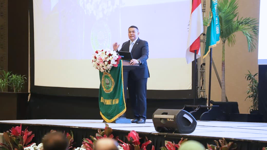 Wamen ATR/BPN Hadir dan Buka Seminar Pengwil Jatim IPPAT: PPAT Diminta Jaga Tertib Hukum Pertanahan