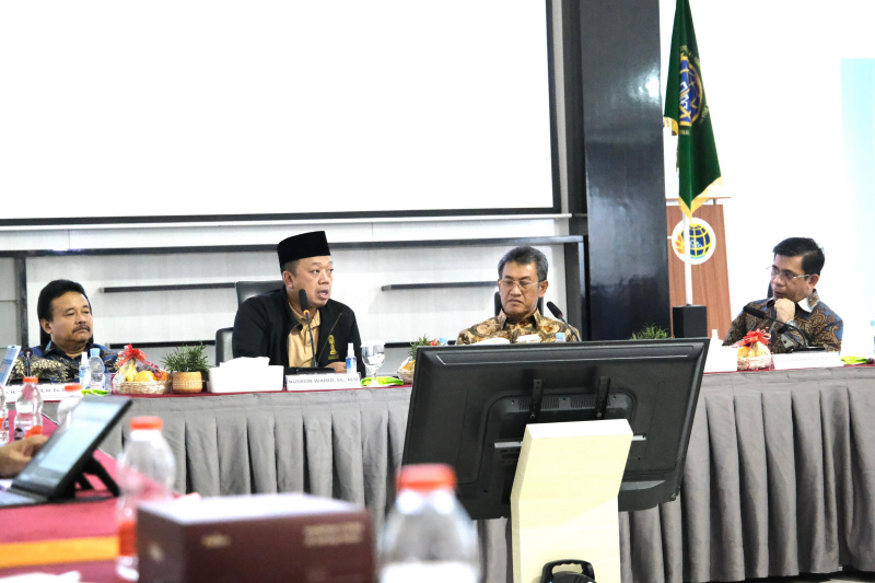 Menteri Nusron Ingatkan Jajaran Kanwil BPN Provinsi Kaltim Perkuat Sinergi dengan APH