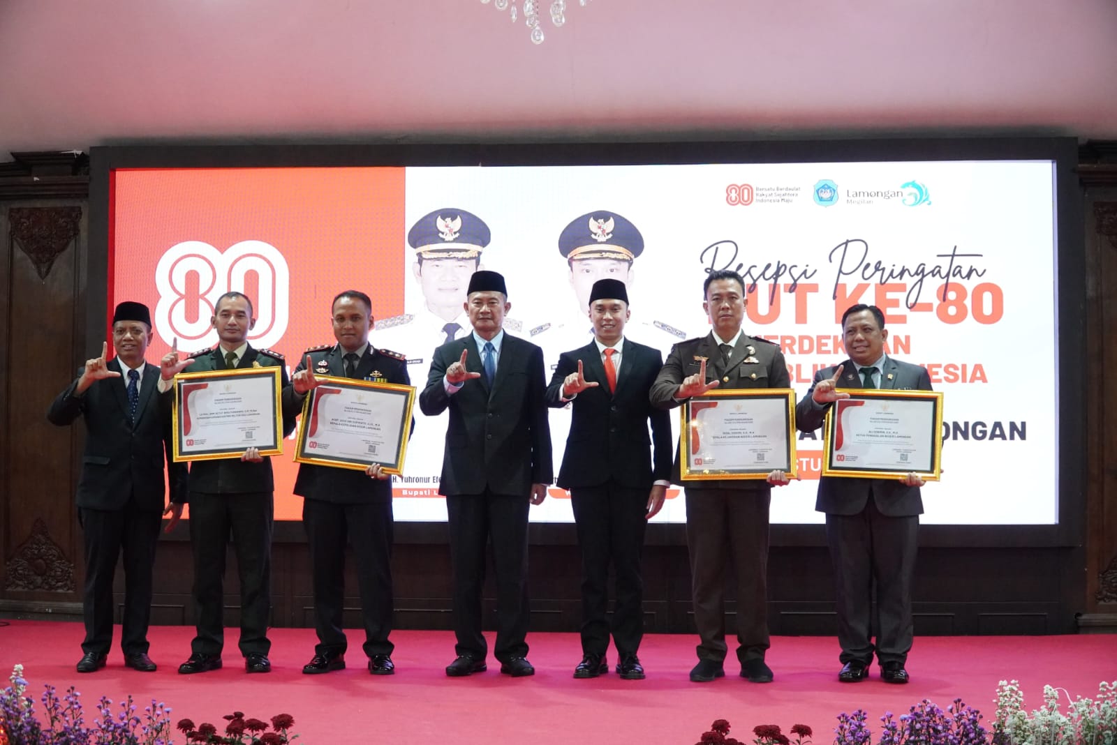 Resepsi Kemerdekaan di Lamongan Bertabur Penghargaan