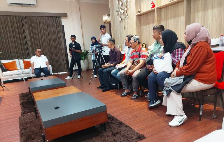 Warga Gunungsari Surabaya Laporkan Dugaan Penipuan Investasi ke Wakil Wali Kota