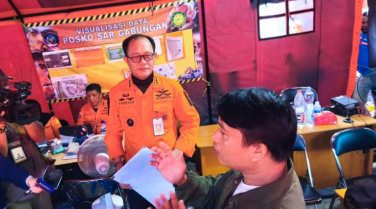 Gejolak di Posko Ponpes Al Khoziny, Keluarga Korban Luapkan Kekecewaan