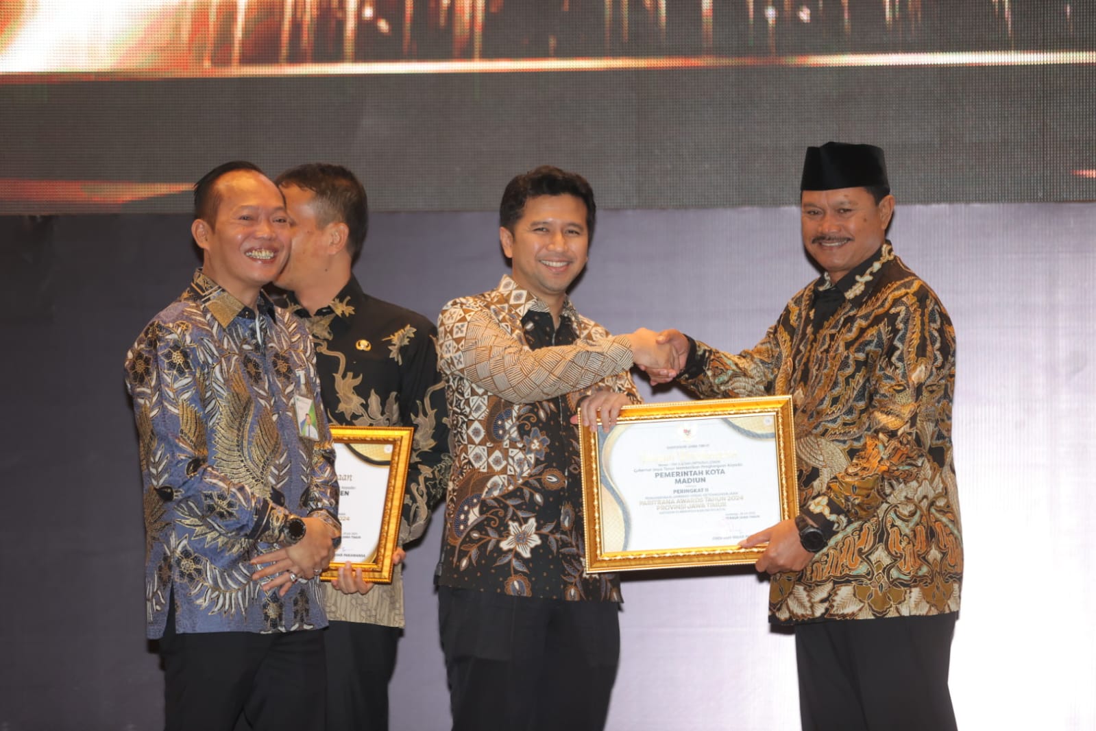 Pemkot Madiun Raih Peringkat II Paritrana Awards 2024 Jatim