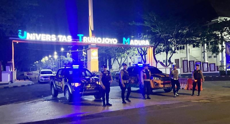 Cegah Aksi 3C dan Premanisme, Patroli Malam Polres Bangkalan Perketat Pangamanan Area Kampus UTM