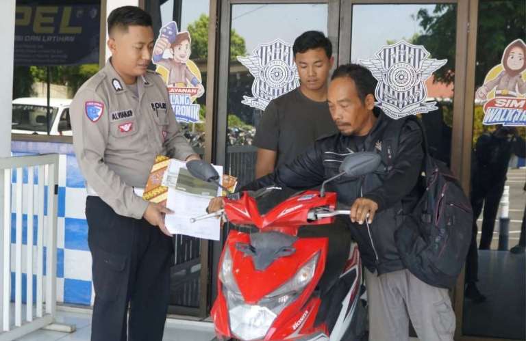 Satlantas Polres Pasuruan Temukan Motor Korban Penggelapan