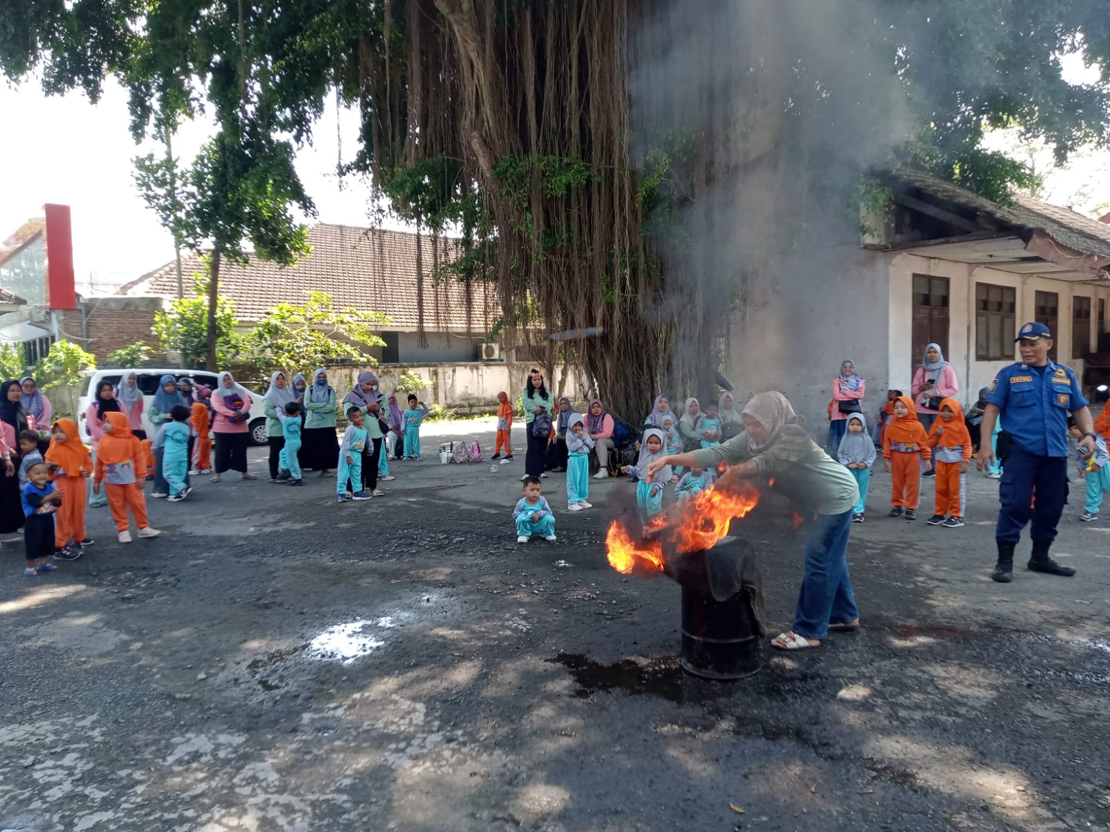 Puluhan Siswa RA Kusuma Mulya Ikuti Edukasi Pemadaman Kebakaran