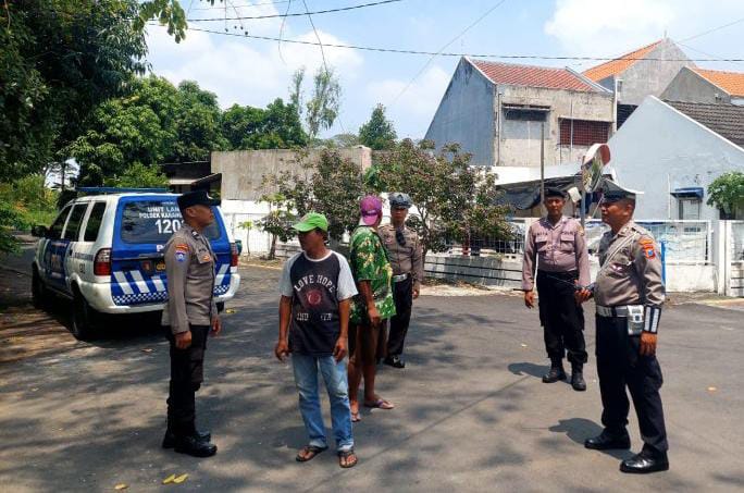 Polsek Karangpilang Sambangi Perumahan Gunungsari Indah, Tingkatkan Kewaspadaan Warga