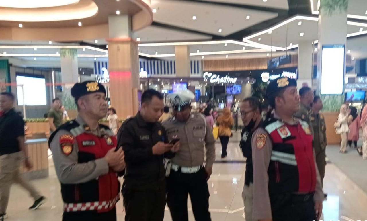 Polsek Mulyorejo Tingkatkan Patroli di Pakuwon City Mall, Amankan Pagelaran Seni Anak-anak