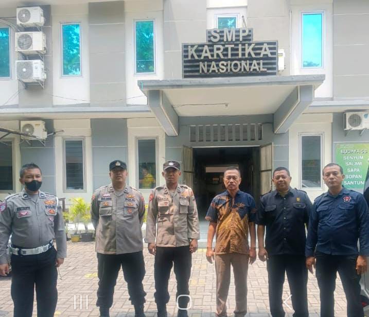 Polsek Tenggilis Mejoyo Beri Imbauan Kamtibmas di SMP Kartika