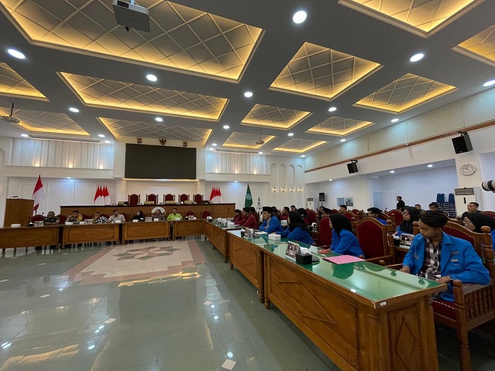 Tolak Tindakan Reprensif  Polri, Mahasiswa Ponorogo Datangi DPRD 