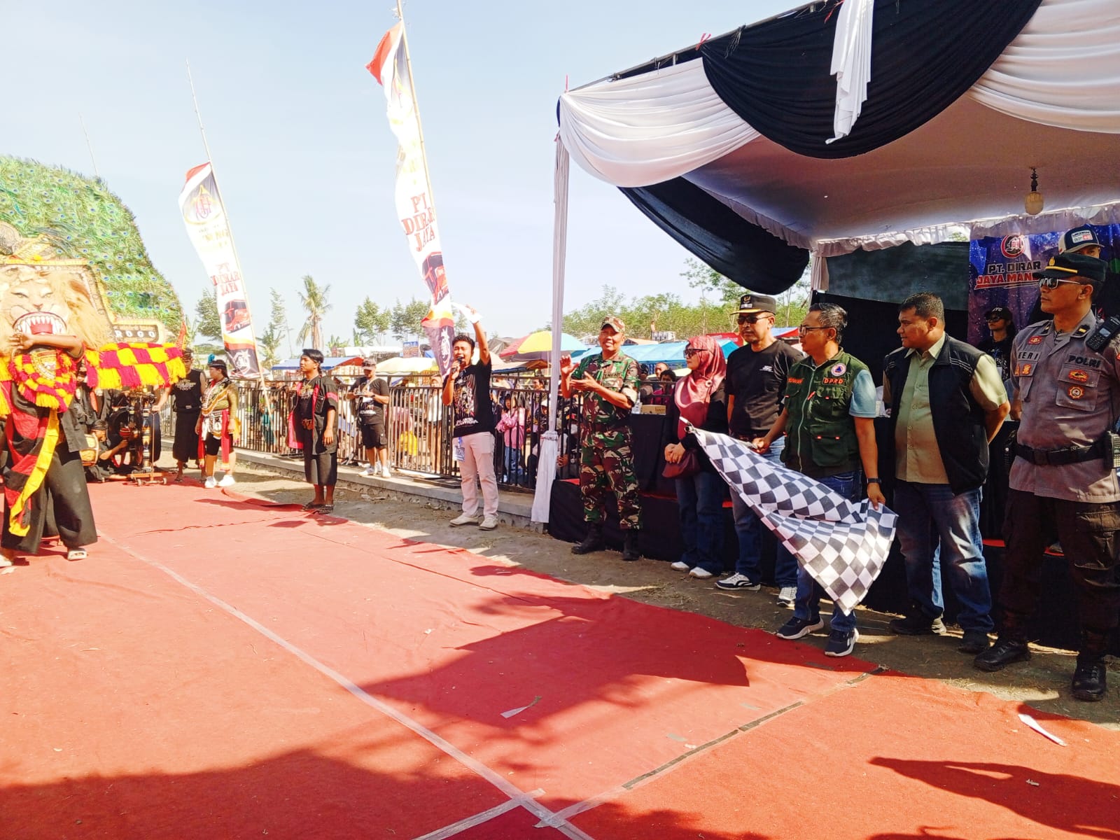 Diramaikan 38 Peserta, Jokarto Specta Carnival Sedot Perhatian Warga