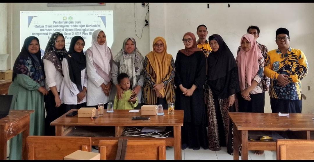 Tingkatkan Kompetensi Pedagogik Guru, Dosen Unugiri Dampingi Pengembangan Modul Ajar Kurikulum Merdeka