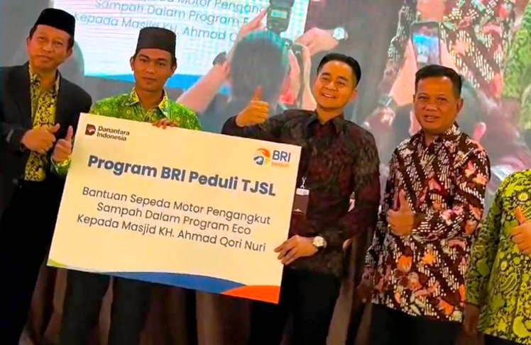 TJSL BRI Peduli, Bantu Motor Pembersih Sampah dan Dukung Program ECO Masjid 