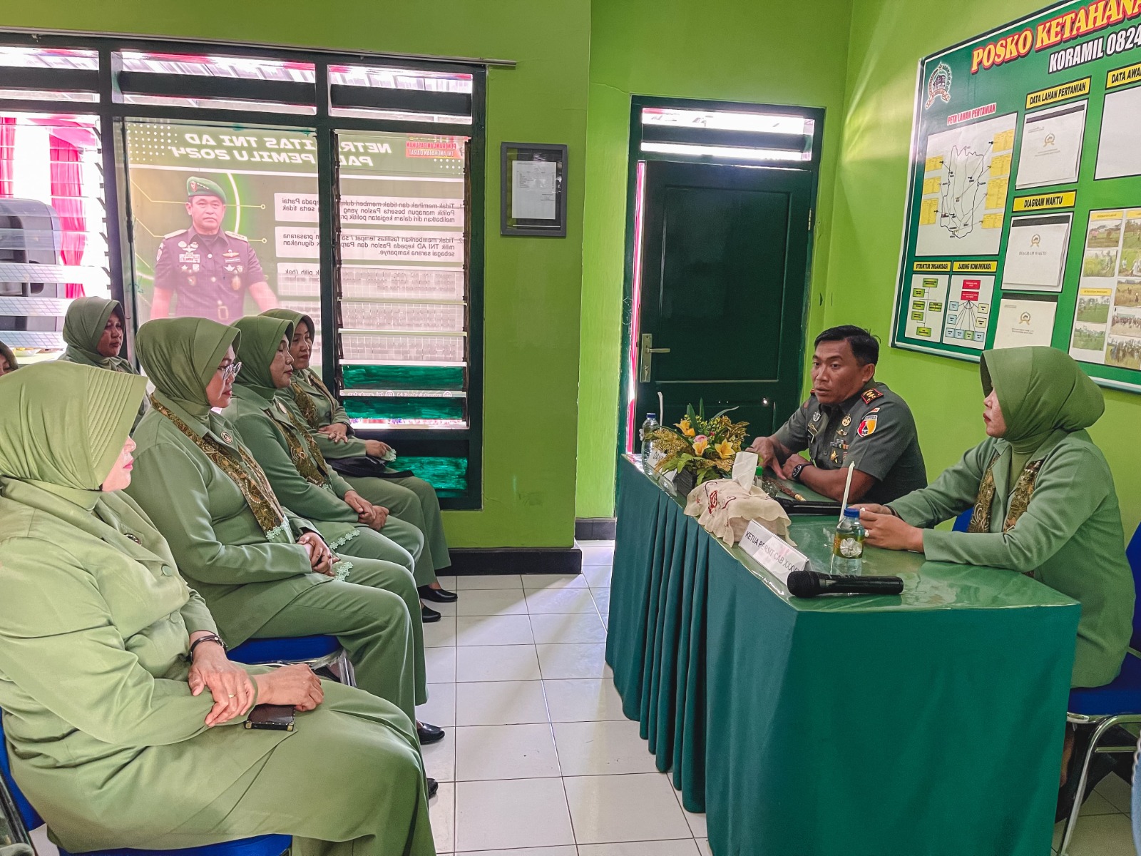 Dandim Jember Kunker ke Koramil Panti, Kampanyekan Netralitas TNI Pada Pemilu 2024