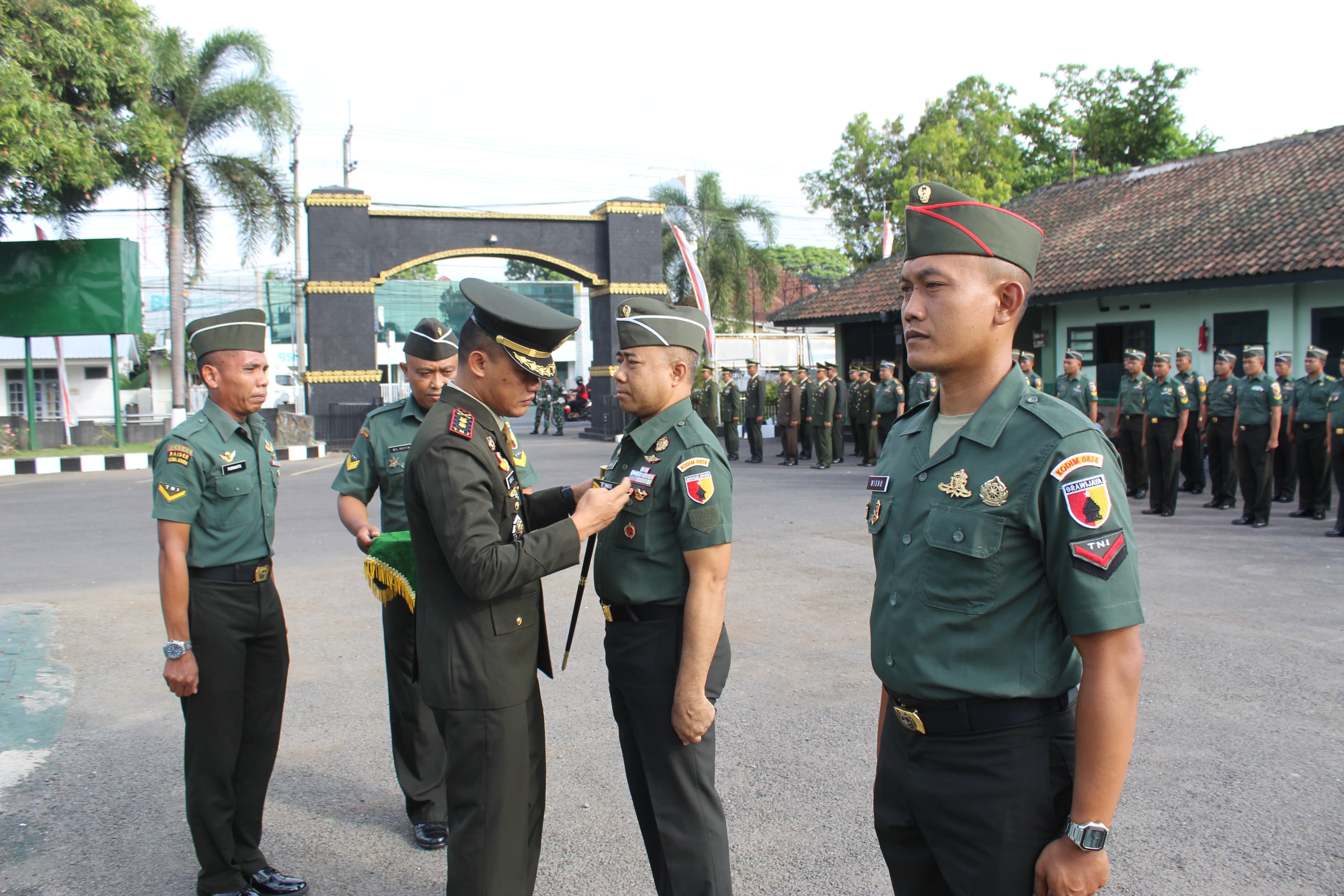 Semangati Prajurit Naik Pangkat, Dandim 0824/Jember: Jadikan Momentum Berprestasi Lebih Baik