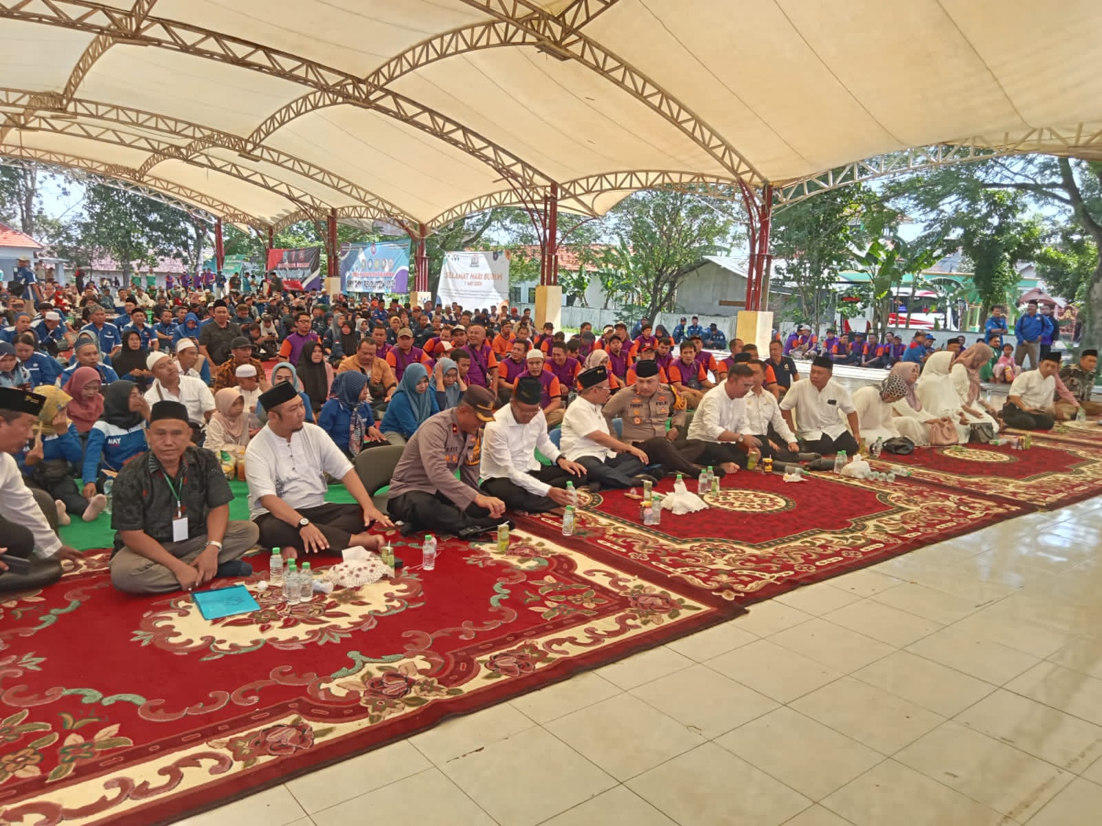 Hari Buruh May Day, Kapolres Pasuruan Dampingi Kegiatan Selawatan dan Doa Bersama