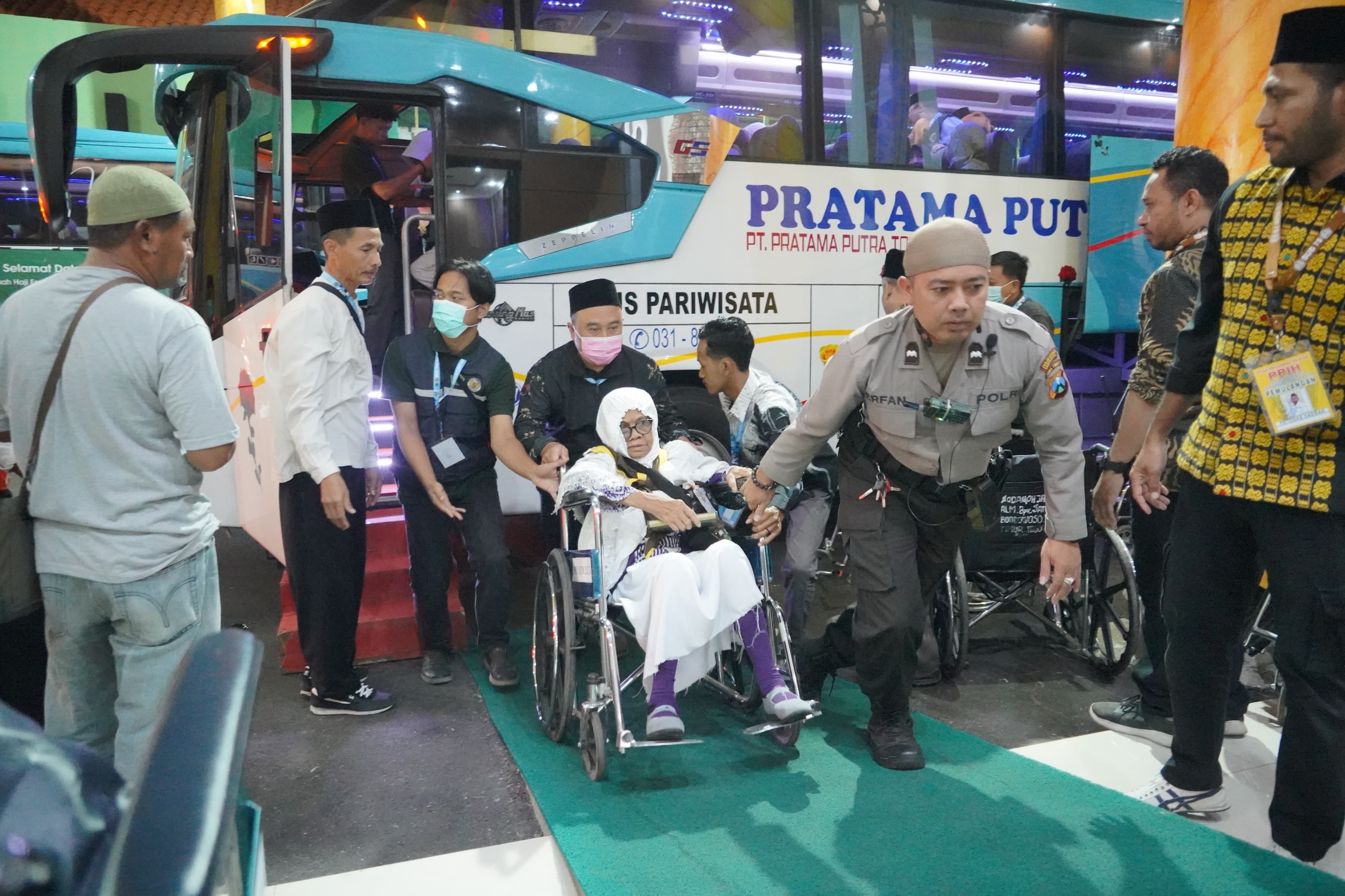 Puluhan Kloter Jemaah Haji  Asal NTT Tiba di Tanah Air, Gubernur Harap Raih Haji Mabrur