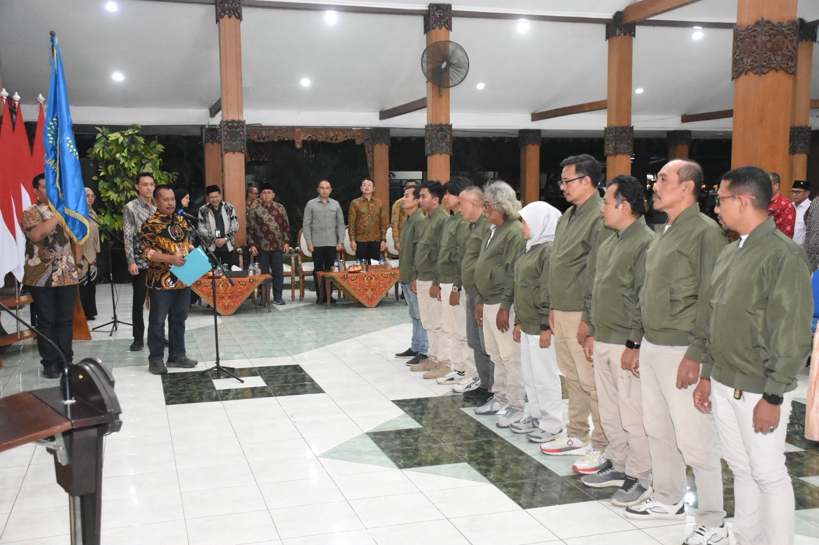 Hadiri Pelantikan PWI, Bupati Situbondo Tekankan Pentingnya Etika Jurnalisme di Era Digital