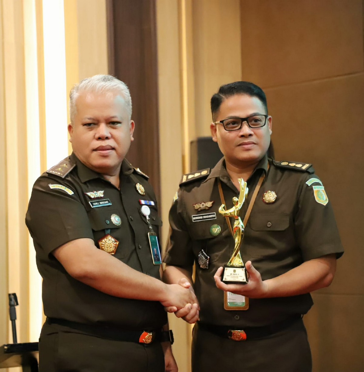 Kejati Jatim Borong Juara di Workshop Kehumasan Kejaksaan Agung