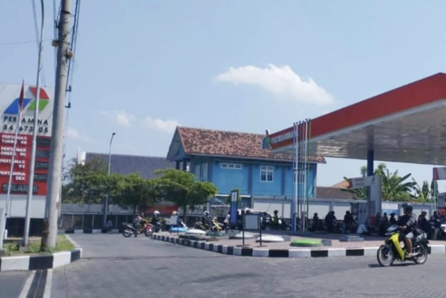 Antrean BBM Mereda, Pertamina Ungkap Biang Kerok Distribusi di Tapal Kuda