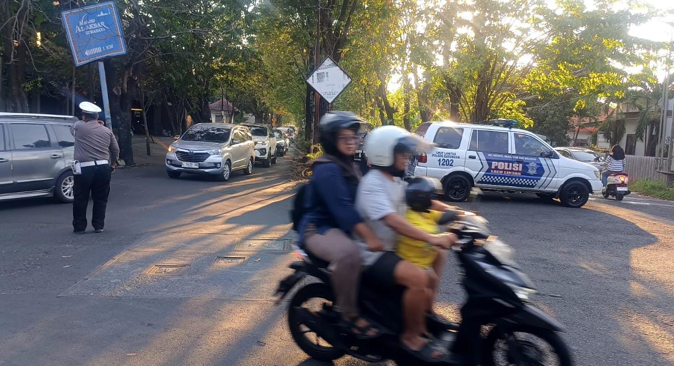 Polsek Gayungan Gencar Patroli dan Pos Pagi untuk Jaga Keamanan Surabaya