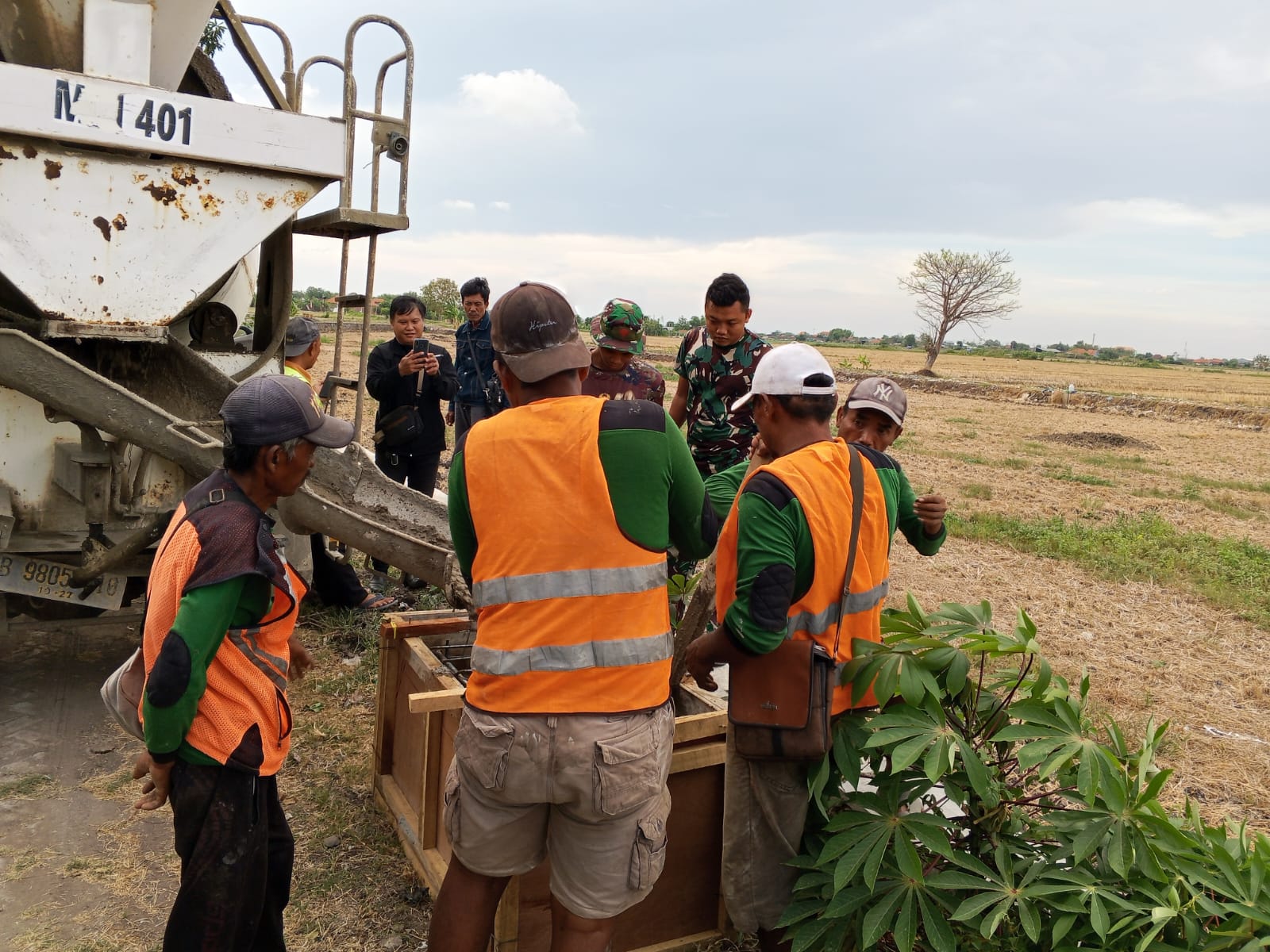 Sinar PJU TMMD Sidoarjo, Wujudkan Malam Hari Aman dan Tenang di Kedondong Tulangan