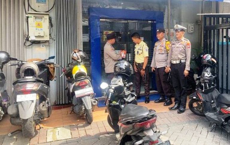 Polsek Sukomanunggal Tingkatkan Koordinasi Keamanan di Perbankan Surabaya