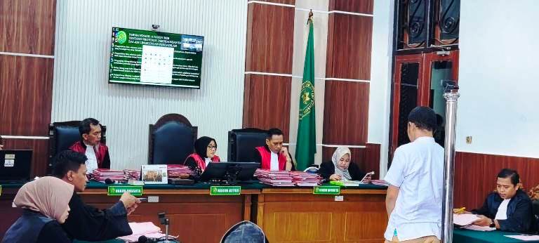 Kamar Kos Berubah Jadi Sarang Narkoba: Pengedar Sabu di Surabaya Divonis 6 Tahun Penjara