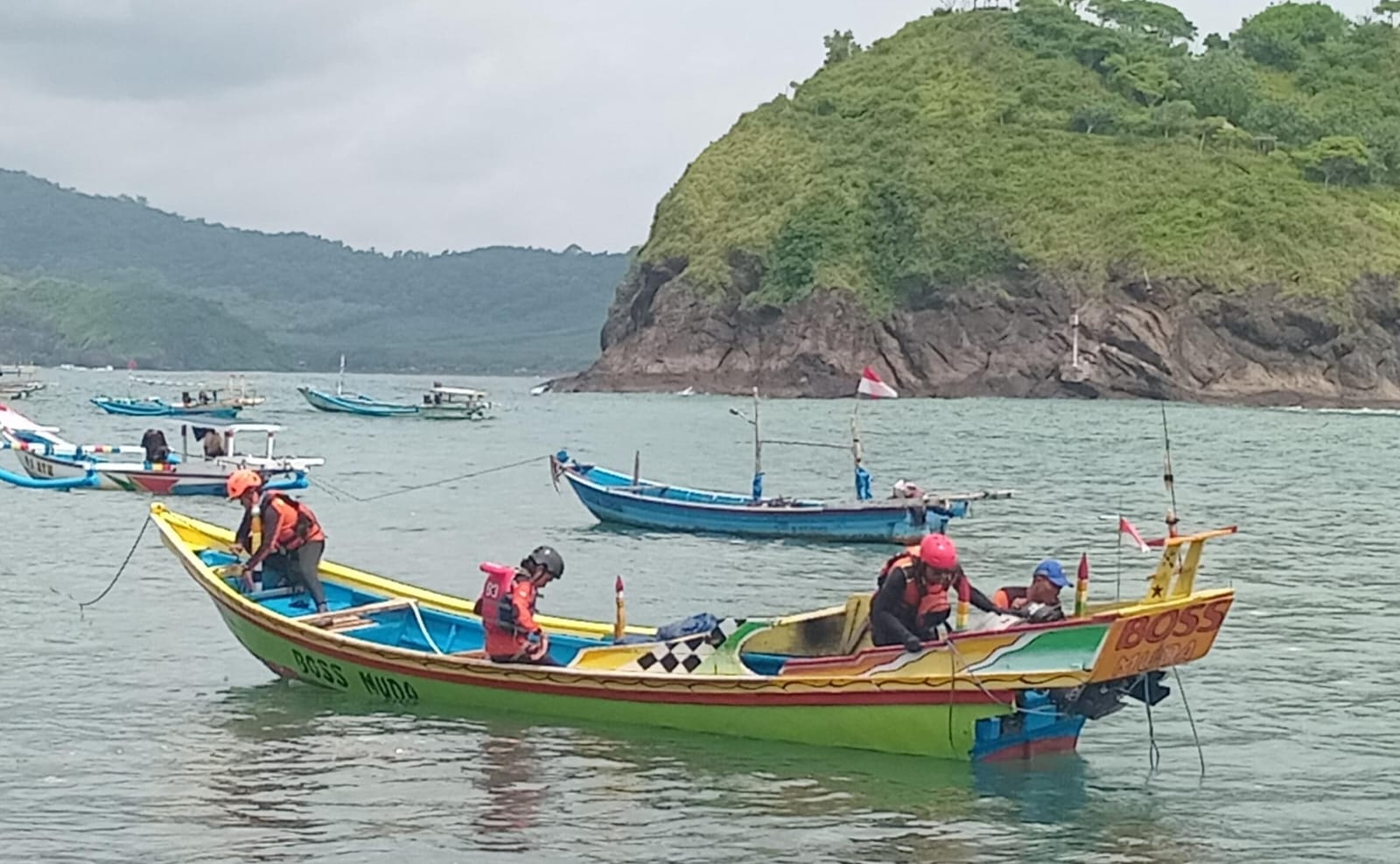 Nekat Ambil Kail Tersangkut, Pemuda Silo Hilang Terempas Ombak Pantai Cangaan
