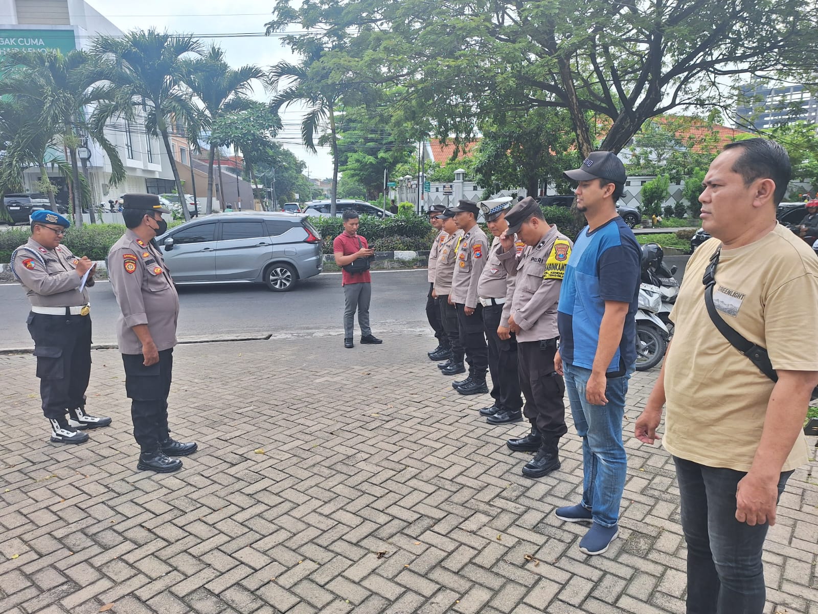 Polsek Tenggilis Mejoyo Kawal Aksi Massa di Kantor DPD PPP Surabaya