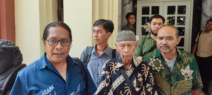 Dijanjikan Dapat Uang Ganti Rugi: Penjual Rujak Cingur Gugat Wali Kota Surabaya Perihal Tanah Kepemilikan