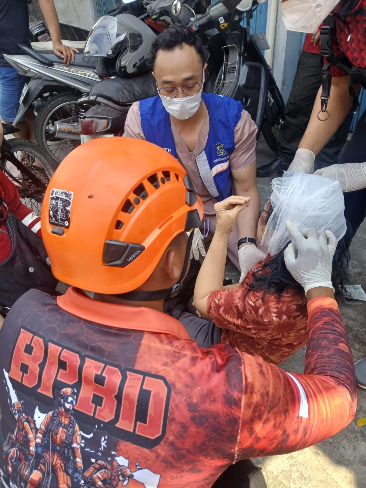 Tabrakan Motor di Kendangsari Surabaya, Lansia Alami Pendarahan di Kepala