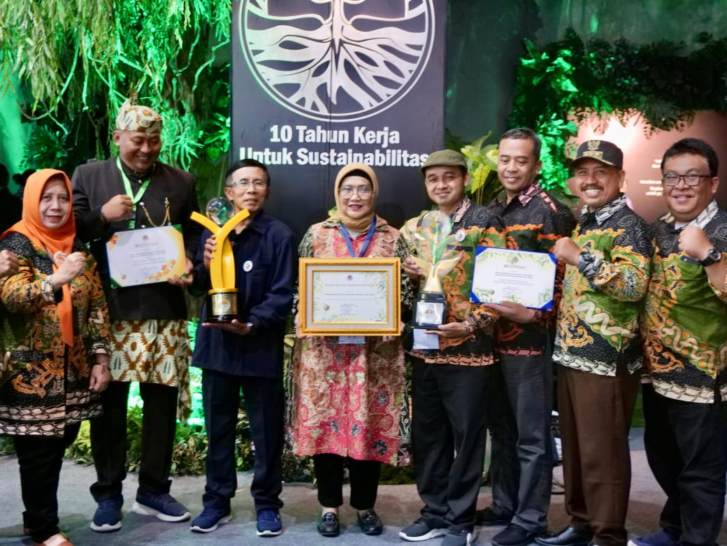 Pemkab Lumajang Kembali Raih Penghargaan Proklim dari KLHK