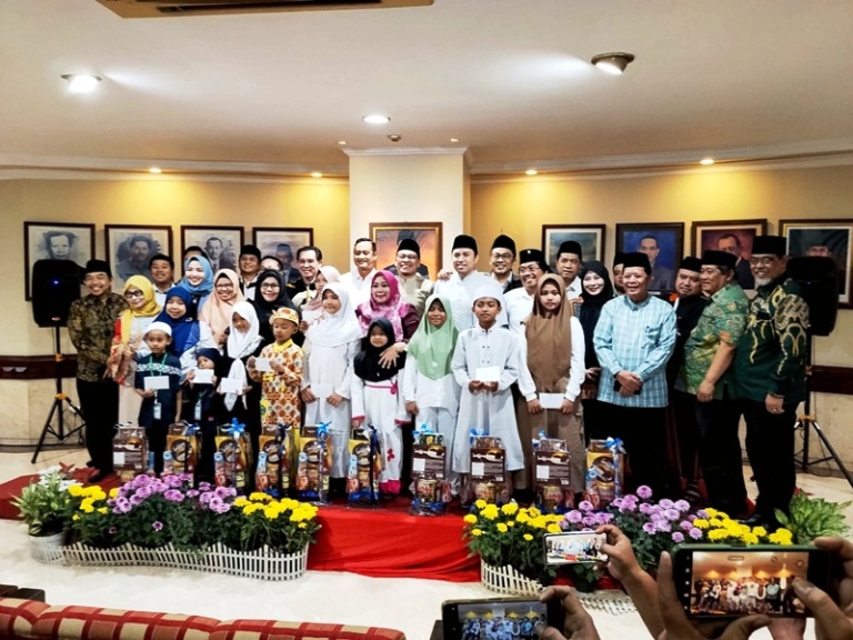 Momentum Ramadan, DPRD Surabaya Gelar Bukber dan Santunan Anak Yatim