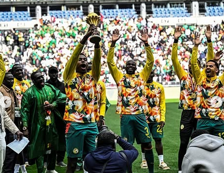 Senegal Pamer Trofi Piala Afrika Meski Gelar Dicabut, Ajukan Banding ke CAS