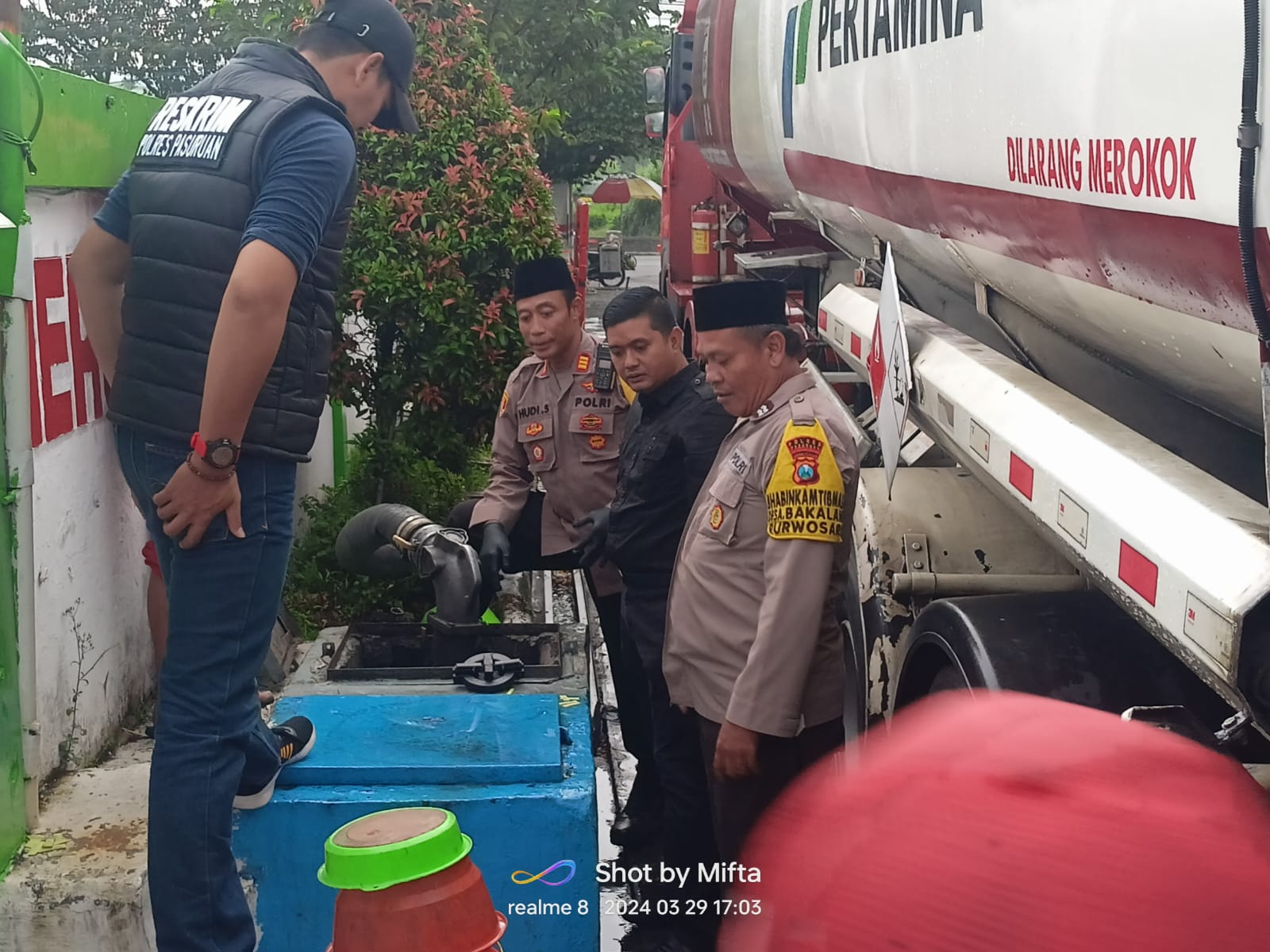 Jelang Mudik Lebaran, Polsek Purwosari Intensifkan Patroli Ke SPBU untuk Pastikan Stok BBM 